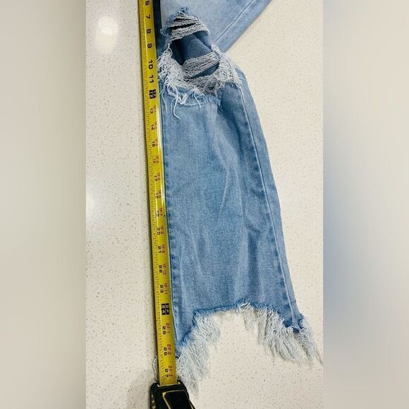 Hidden LA 27x26 High Rise Crop Flare Jeans Distressed Fray Hem Stretch - Picture 8 of 11